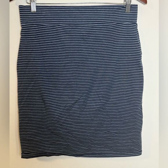 Toad & Co. Stripe Knit Faux Wrap Moxie 230 Skirt Small Navy White - Picture 2 of 5